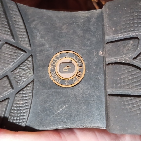 DAN POST, BROWN WITH YELLOW LOOKING DAISIES. KIDS SIZE 2.5. - Picture 9 of 9